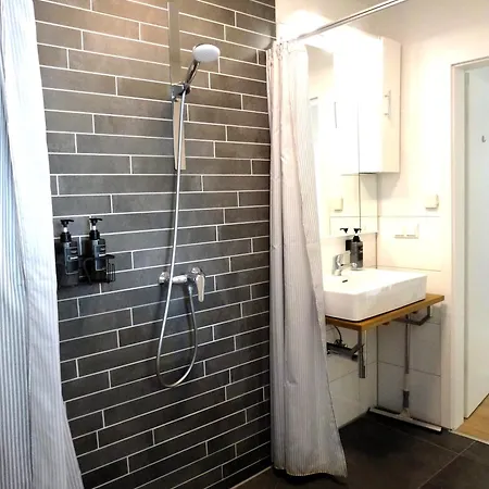 Stilvoll, Zentral, Einzigartig I Balkon I Parkplatz I Küche Apartamento