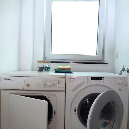 Stilvoll, Zentral, Einzigartig I Balkon I Parkplatz I Kueche Appartement *