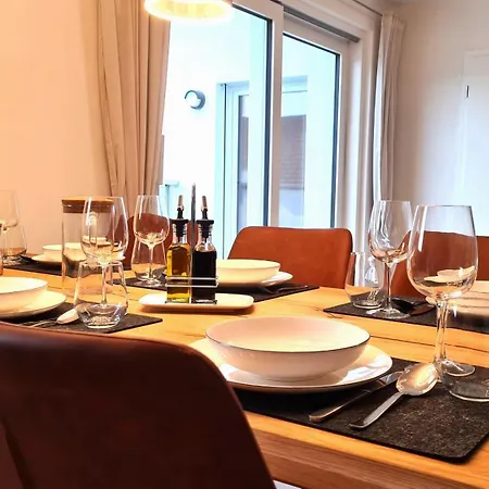 Appartement Stilvoll, Zentral, Einzigartig I Balkon I Parkplatz I Kueche